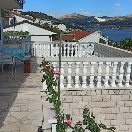 Apartments Zuzul - Trogir Room photo